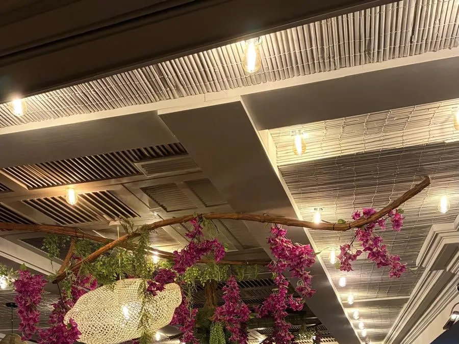 Intérieur de restaurant entretenu par CHL Services